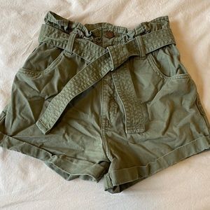 Abercrombie & Fitch Green Paperbag Shorts